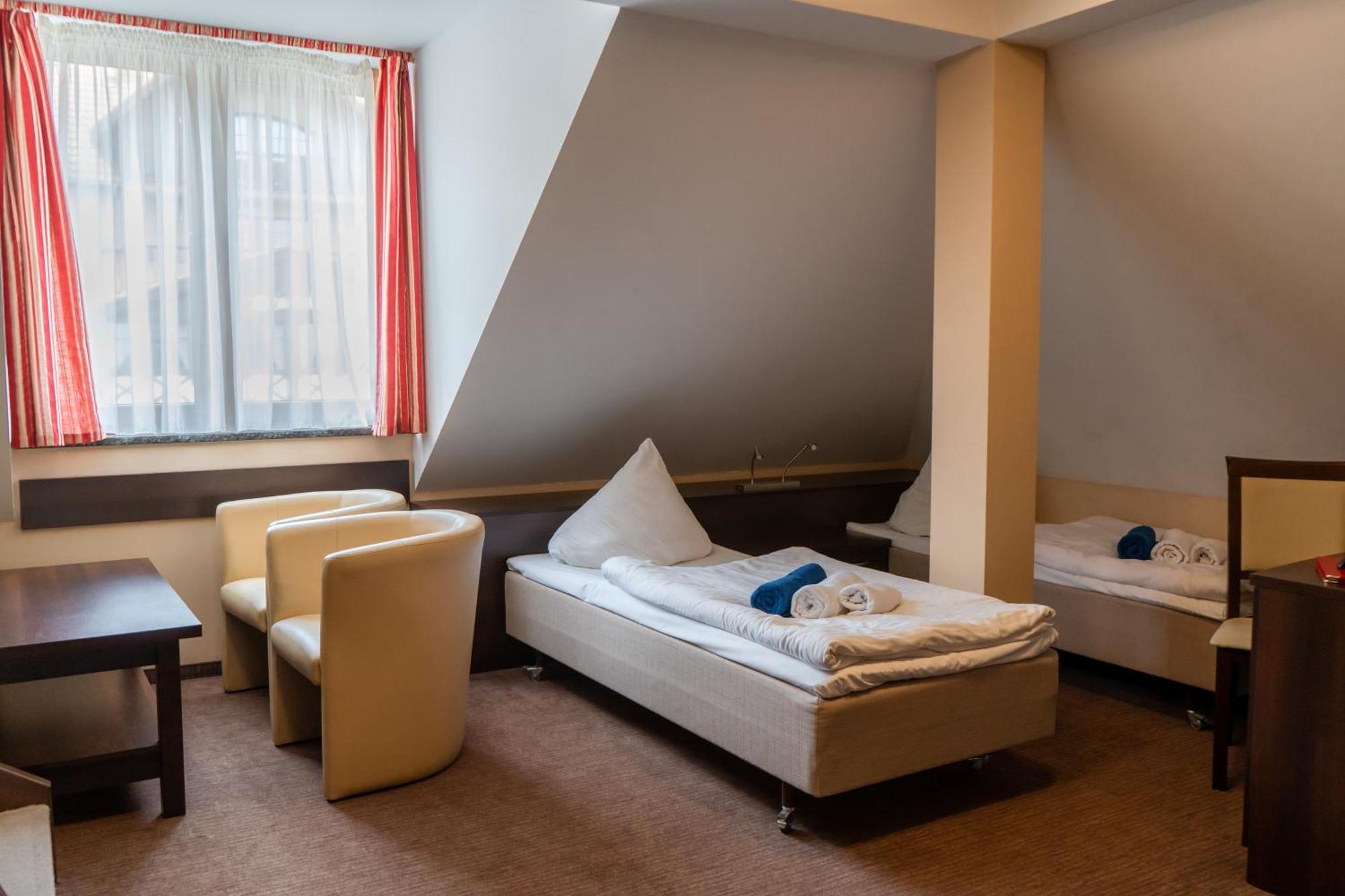 Hanka Relax & Spa เชลเลเนียซ ภายนอก รูปภาพ
